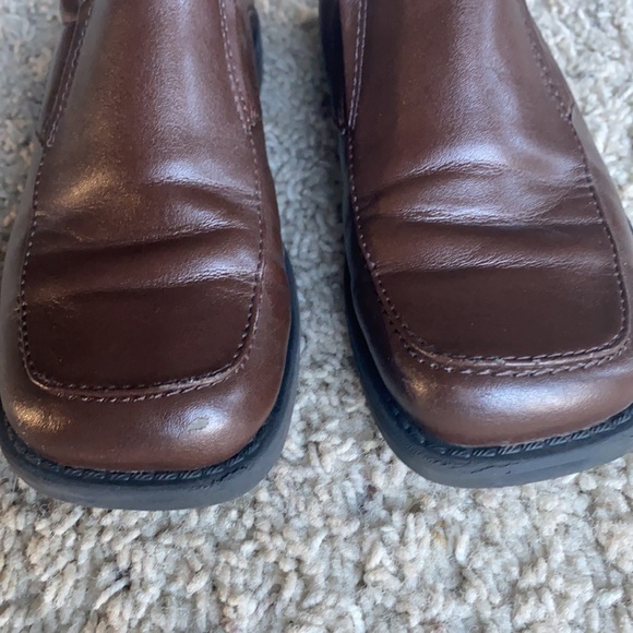 Boys brown loafer dress shoes - Picture 3 of 5